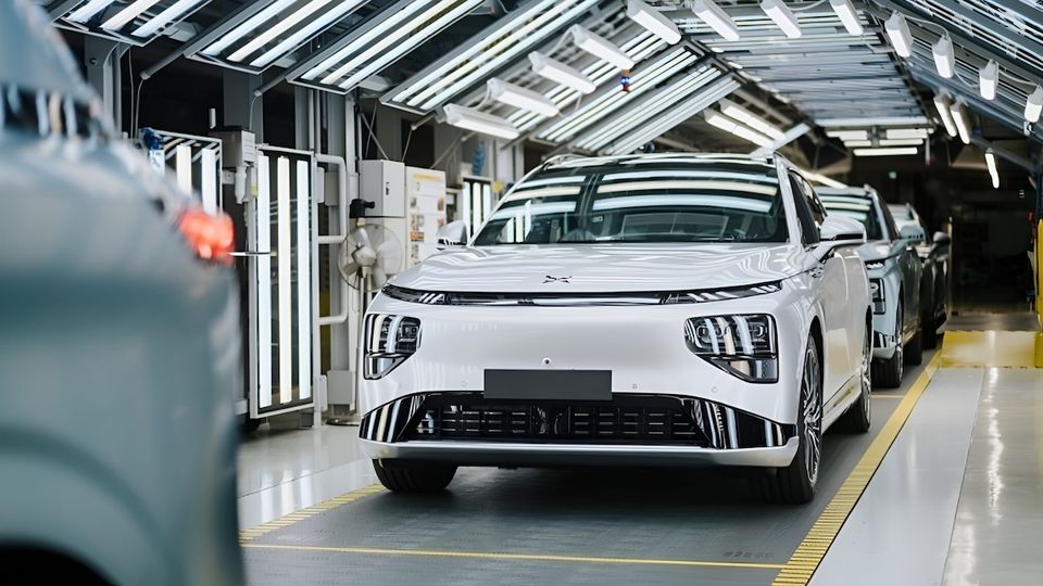 XPENG P7+ 2026: avviata la produzione pilota in Austria