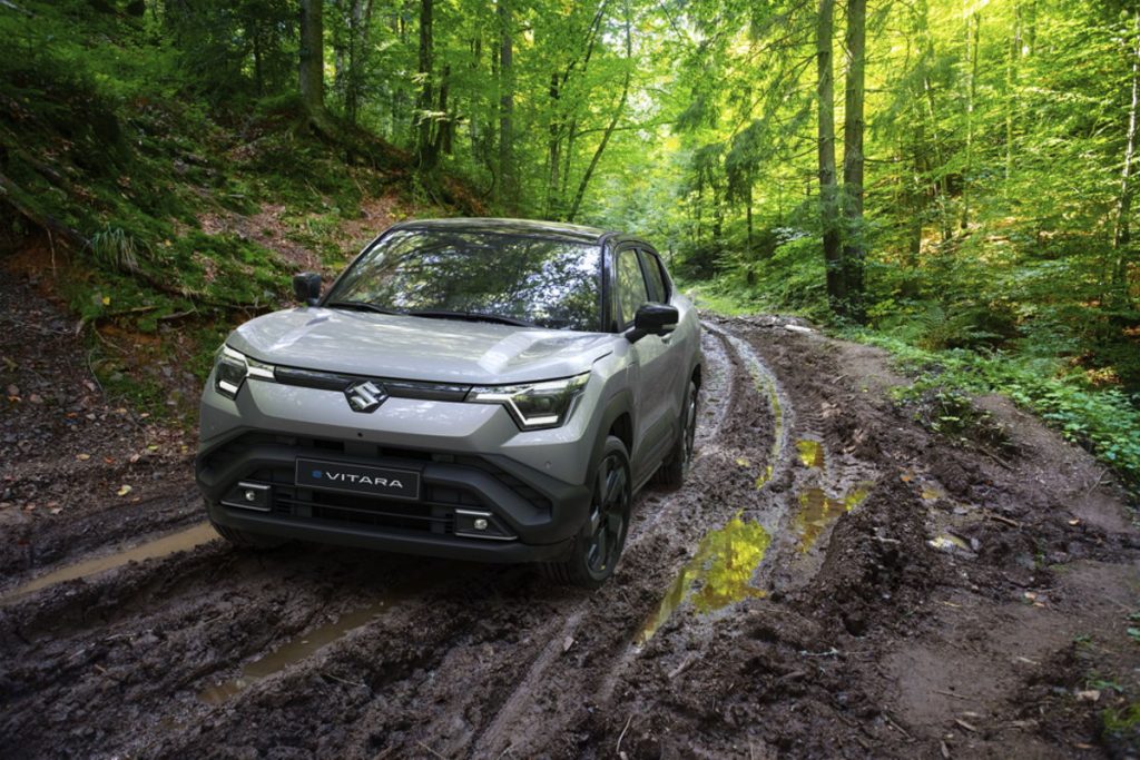 Suzuki ha presentato fisicamente, in prima Europea, la eVITARA, al Salone dell'Auto di Bruxelles | Elettronauti.it