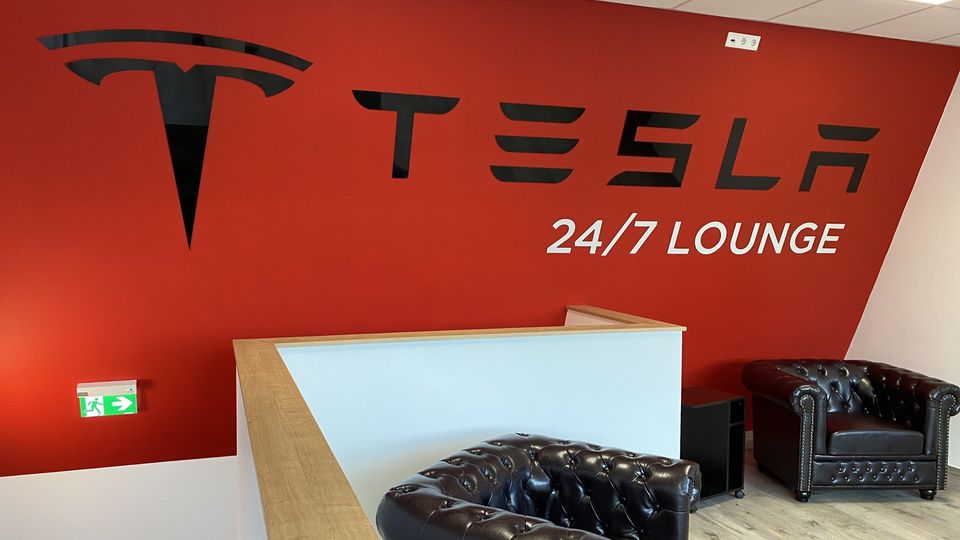 Tesla Supercharger
