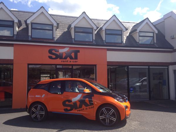 Perché Sixt butta fuori dalla flotta le auto Tesla | Elettronauti.it