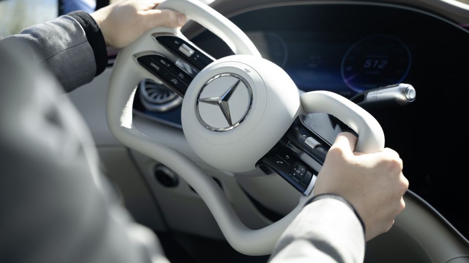 Mercedes - volante per Steer-by-wire l 2026
