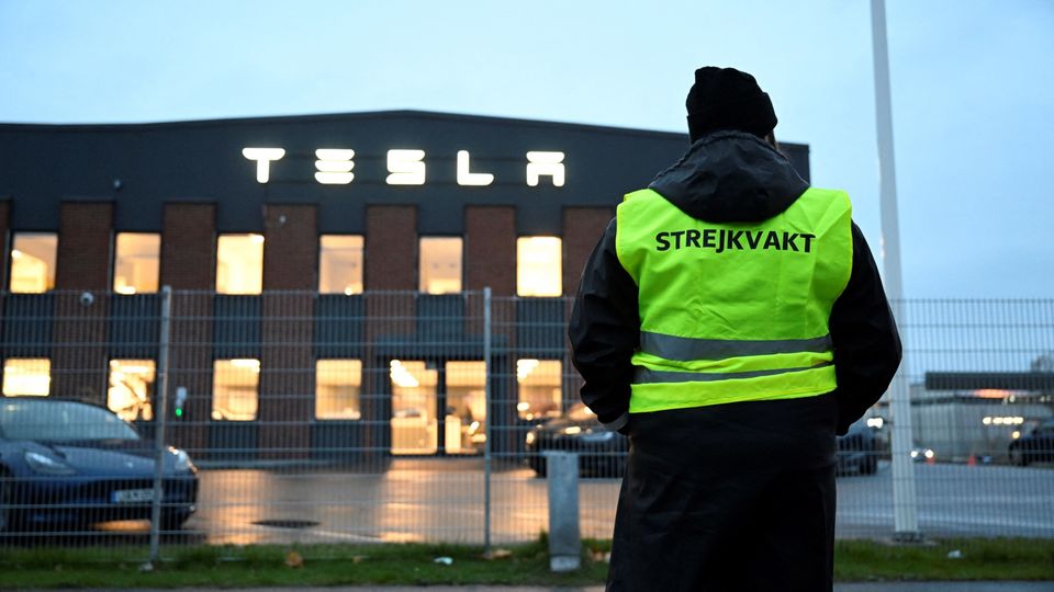Sciopero contro Tesla