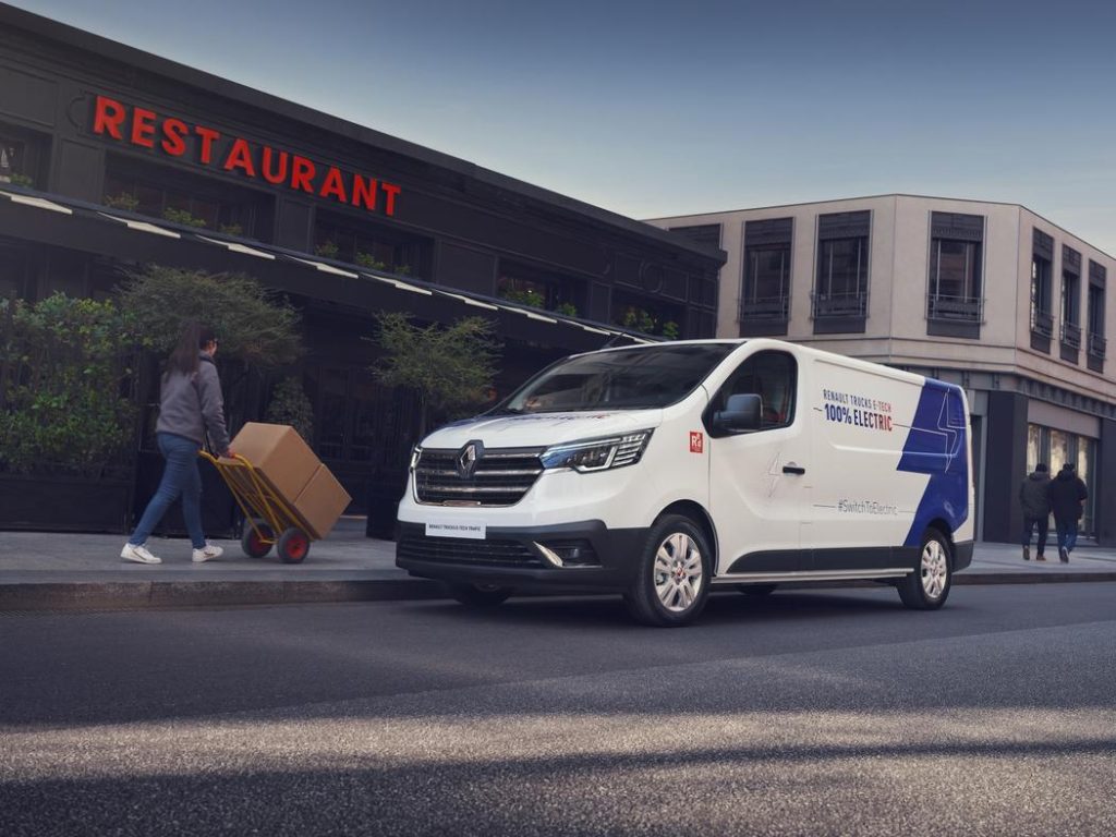 Renault Trucks completa il portafoglio elettronico con il furgone medio Trafic E-Tech | Elettronauti.it