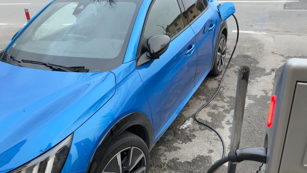 Milano-Firenze con e208 Peugeot | Elettronauti.it