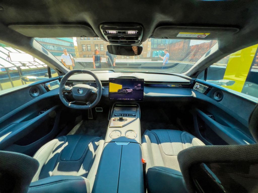 Lotus Emeya completamente elettrica: Hyper-GT a 4 porte - Meno di 2,8 secondi da 0 a 100km/h | Elettronauti.it