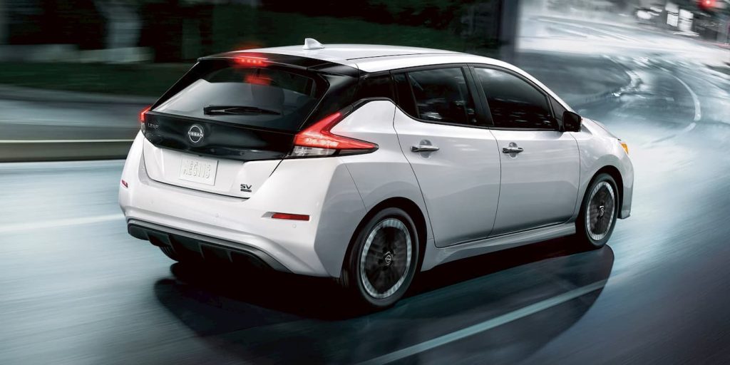 Nissan presenta in anteprima ai concessionari tre nuovi veicoli elettrici, tra cui una LEAF di nuova generazione e il successore della Maxima | Elettronauti.it