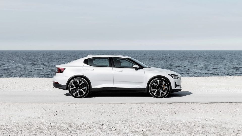 Polestar 2 - 2024 con un leggero aumento di prezzo, ma una gamma e nuove funzionalità aumentate