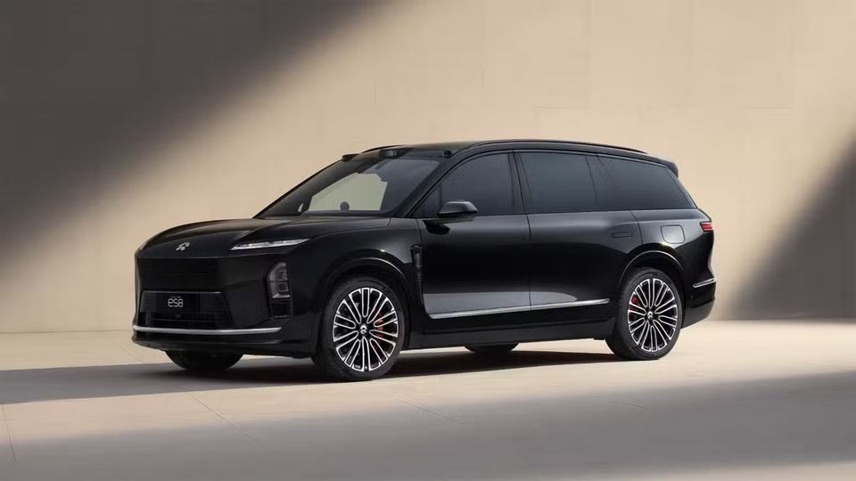 NIO ES8,versione a cinque posti