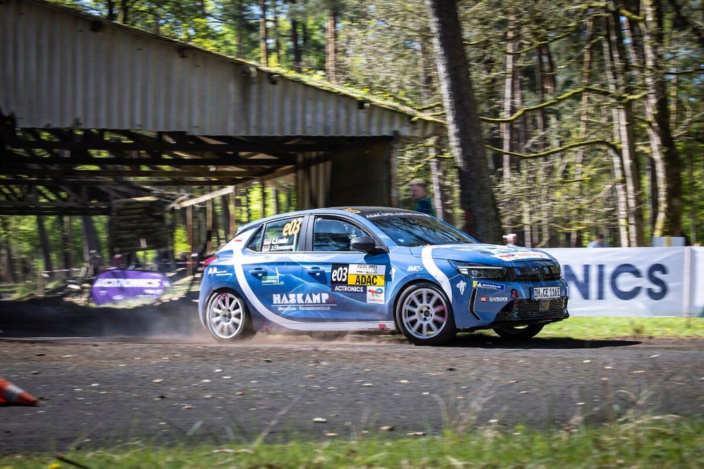 OPEL rivoluziona i rally elettrici con la ricarica mobile rapida e sostenibile di SCHALL-E | Elettronauti.it