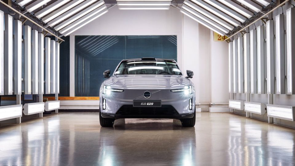 Volvo ES90 EV