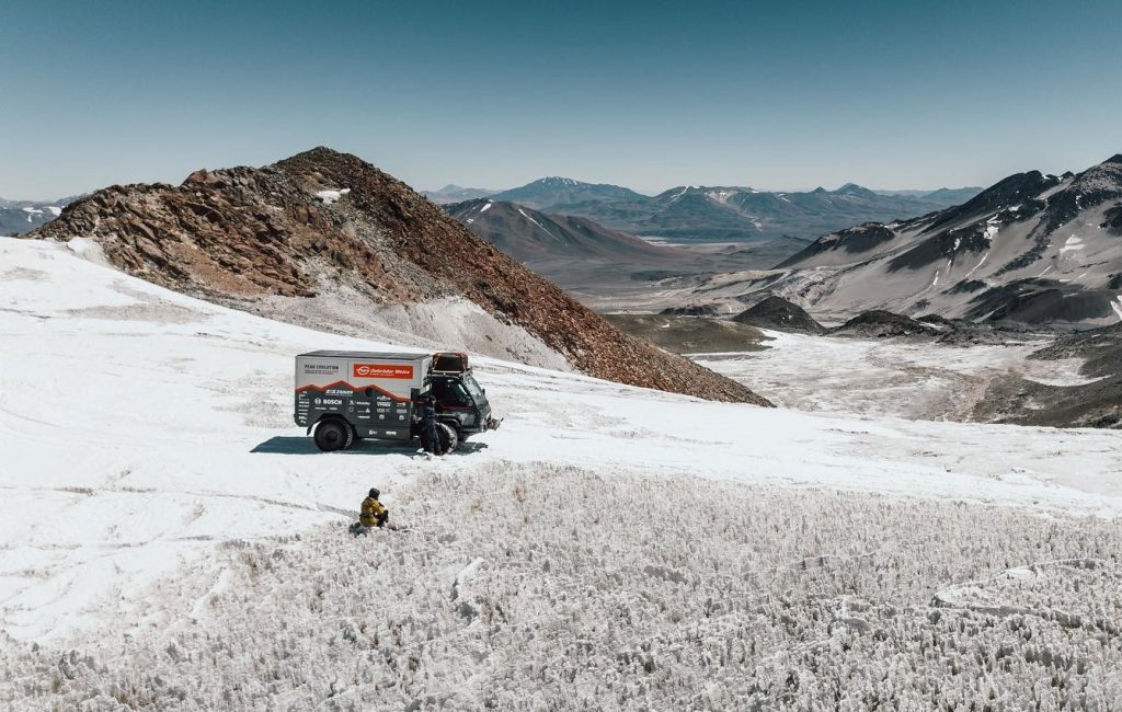 Un furgone elettrico e solare sul vulcano più alto del mondo | Elettronauti.it