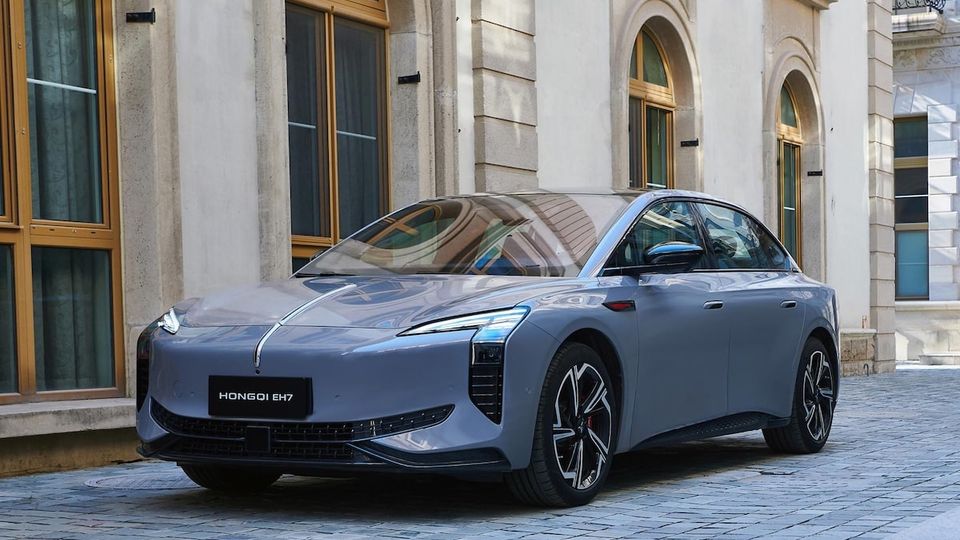 FAW accelera sulle batterie allo stato solido per Hongqi