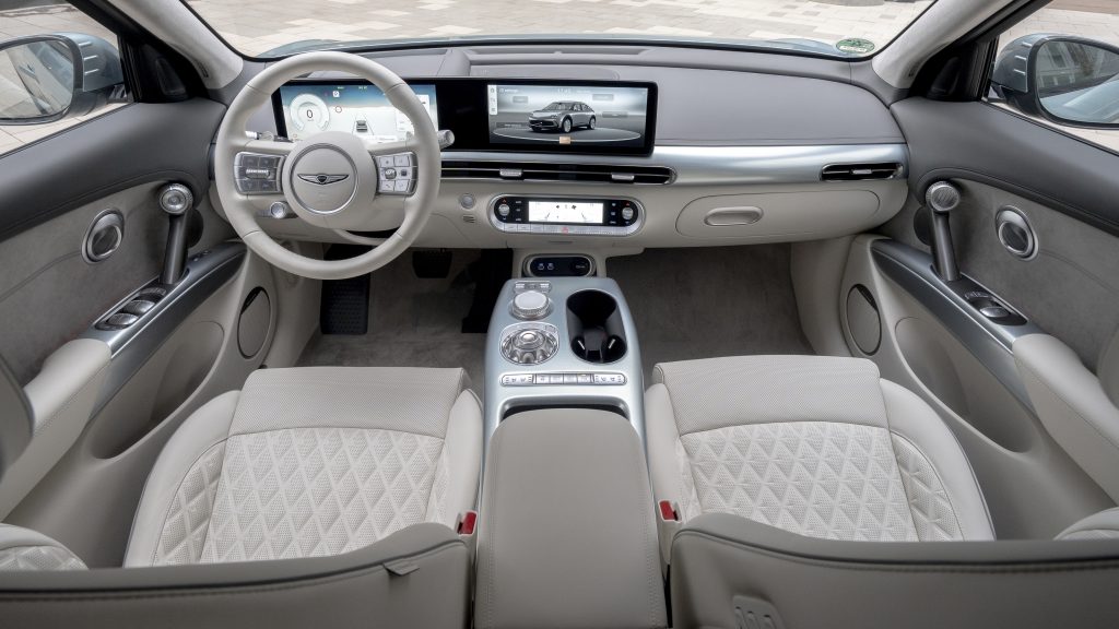 Genesis GV60 interni | Elettronauti.it