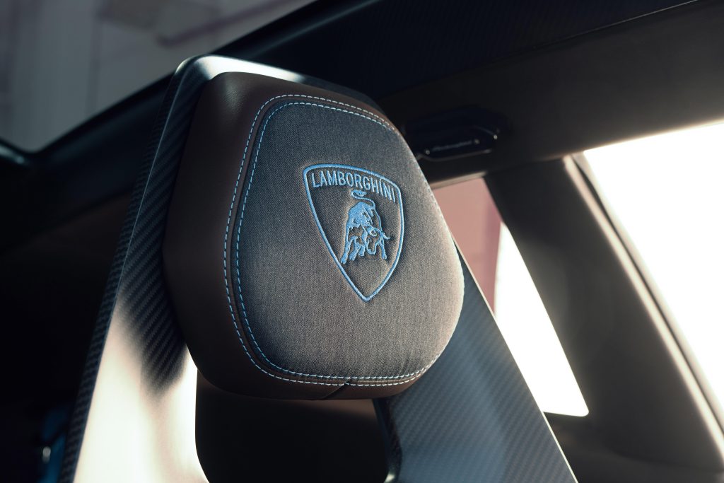 Lamborghini Lanzador dettaglio interni | Elettronauti.it