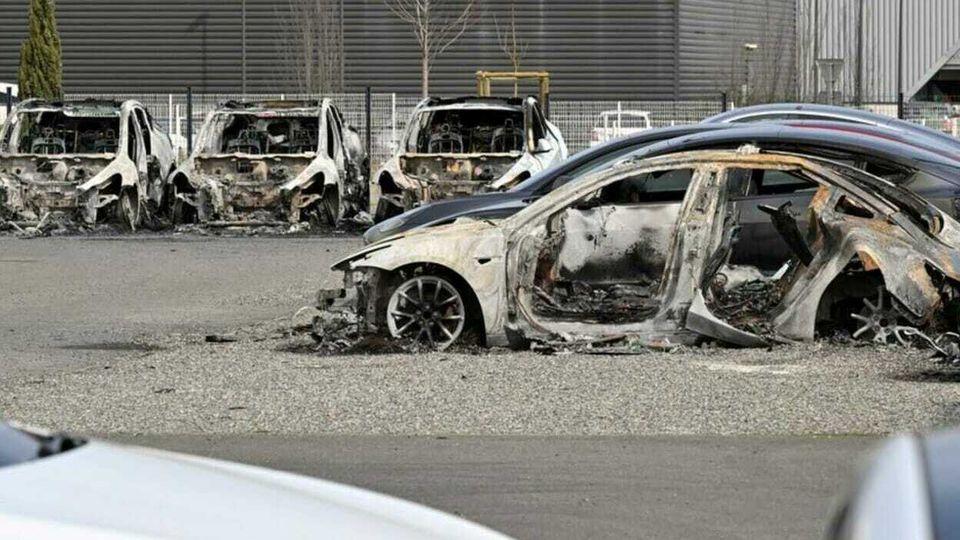 Tesla Store a Plaisance-du-Touch