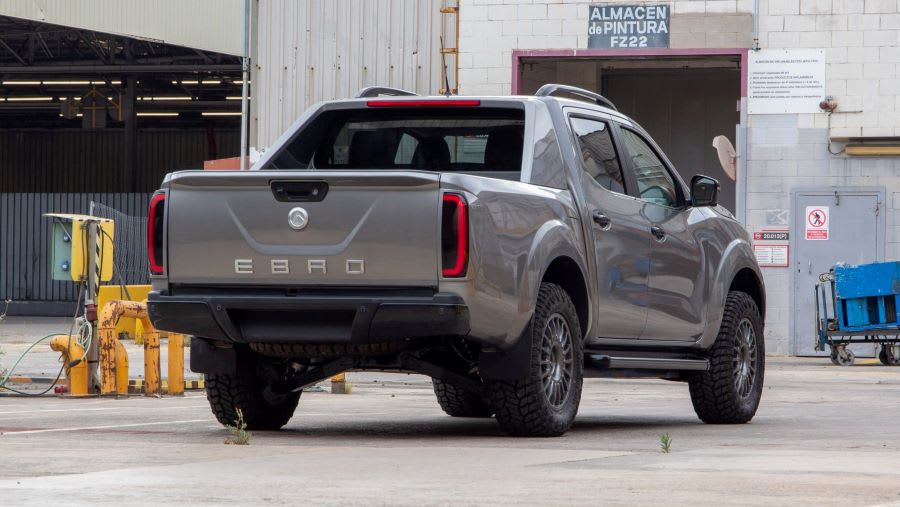 EBRO: pick-up e furgone dalla Nissan Navara | Elettronauti.it