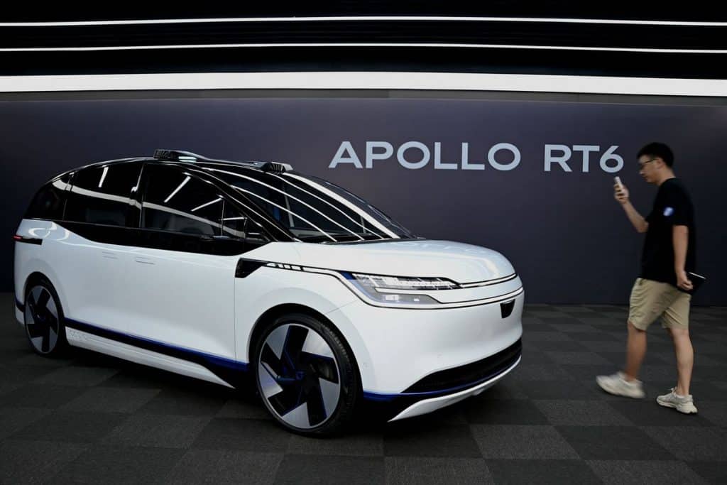 Baidu Apollo RT6 Robotaxi Anteriore