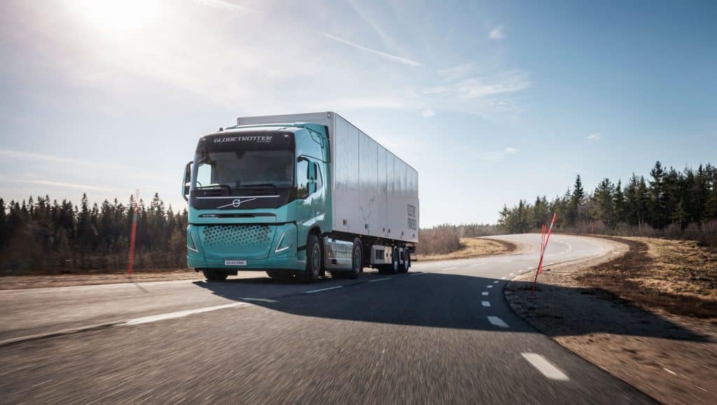Camion Elettrico Volvo Su Strada