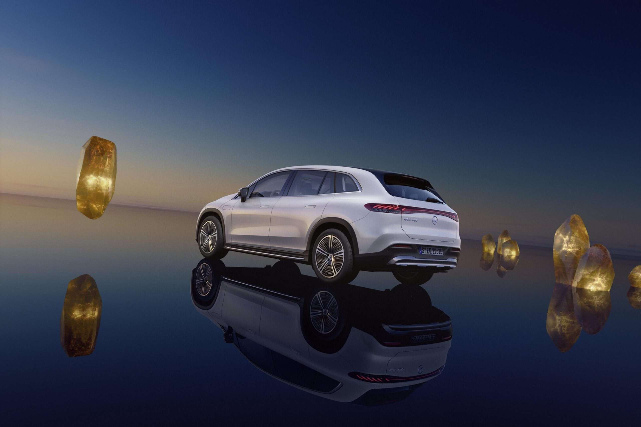 Mercedes eqs suv