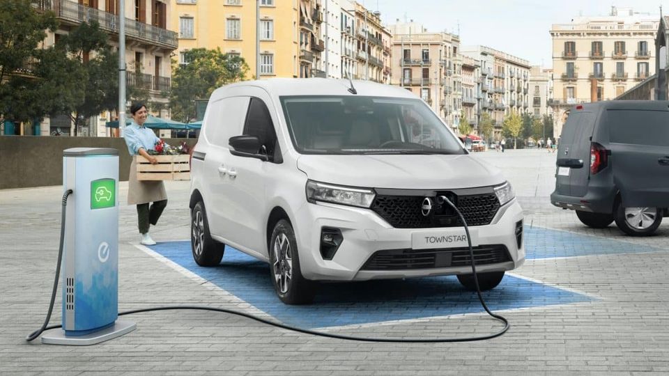 Nissan Townstar Elettrico Anteriore
