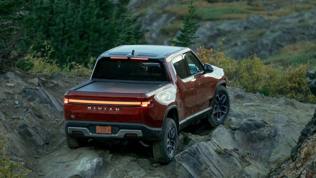 Rivian R1T Posteriore Rosso
