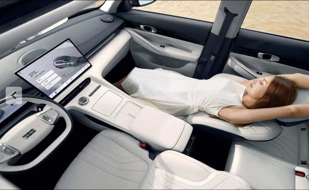Il nuovo SUV EV Galaxy E5 di Geely per il mercato globale a partire da 16.000 dollari | Elettronauti.it
