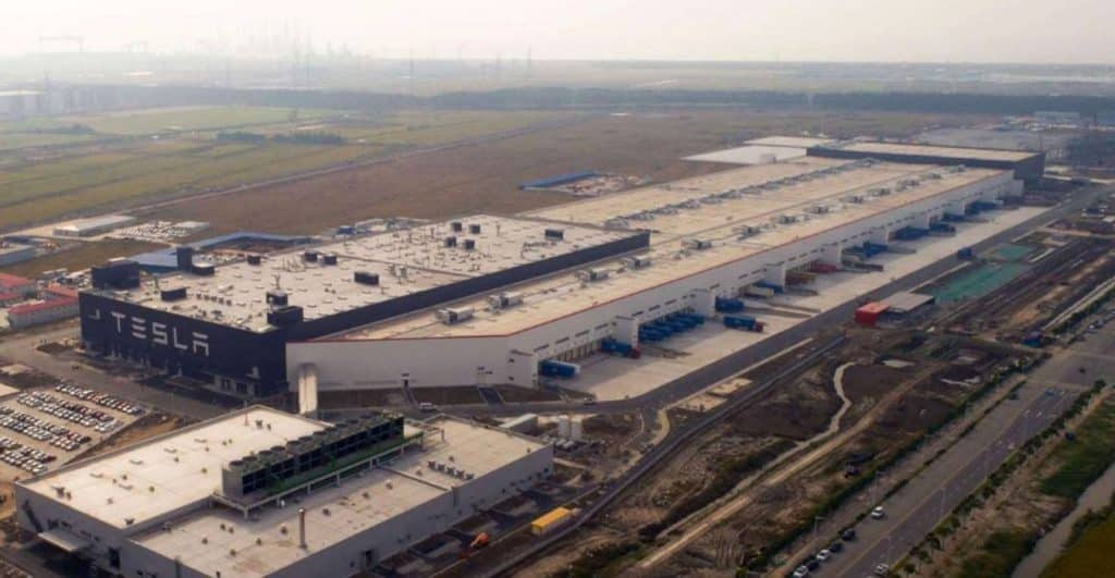 Tesla Gigafactory a Shanghai Vista Drone