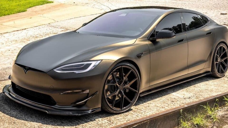 Tesla Model S Plaid RS Anteriore