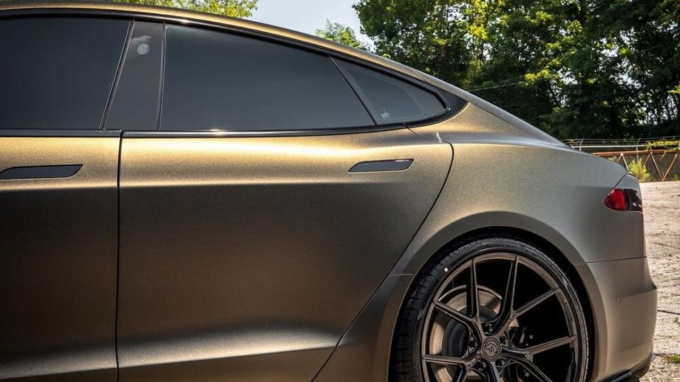 Tesla Model S Plaid RS Cerchio