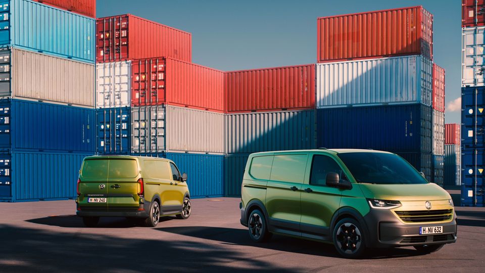 Prime foto e dettagli dei nuovi furgoni Transporter e Caravelle della VW