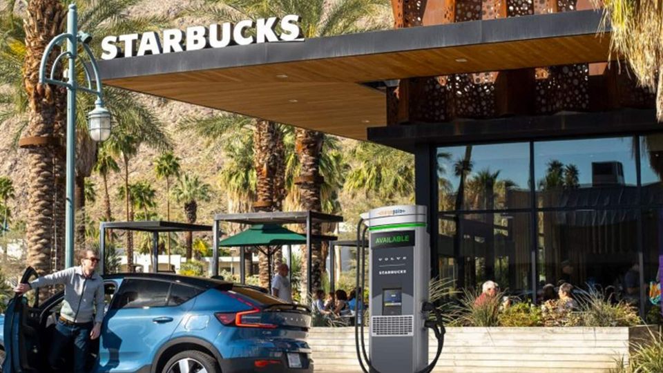 Volvo e Starbucks