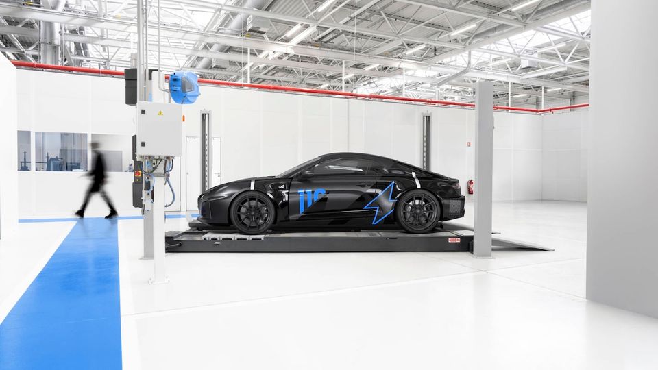 Alpine A110 Future: l'erede elettrica a Goodwood