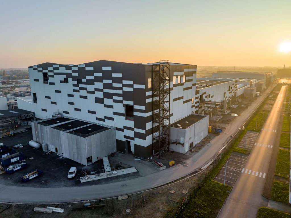 Stellantis aumenta le vendite di veicoli elettrici del 24%, affermando che i margini sono paragonabili a quelli di Tesla | Elettronauti.it