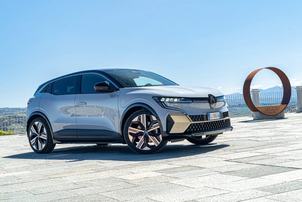 Renault Megane e-tech - elettronauti