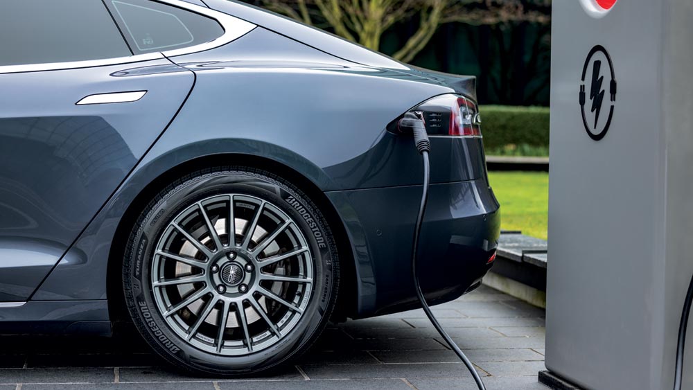 Bridgestone debutta con un pneumatico Turanza specifico per EV ottimizzato per i proprietari di Tesla e Mustang Mach-E | Elettronauti.it