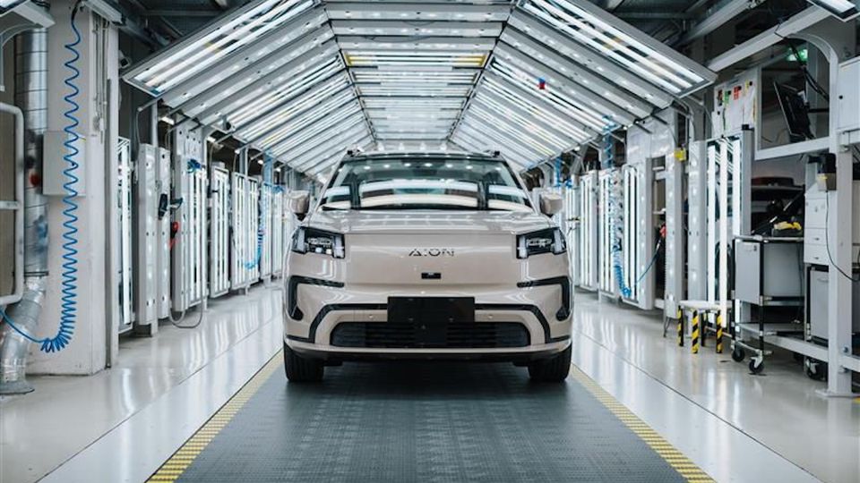 GAC e Magna: produzione europea per i SUV elettrici Aion
