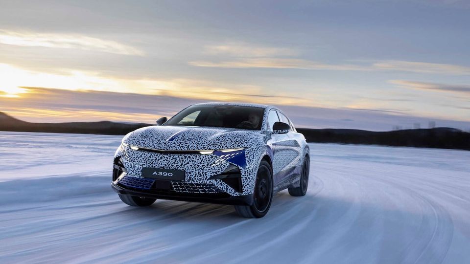 SUV Fastback Alpine A390 - Test invernali in Lapponia