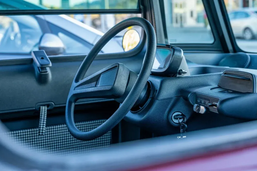 Citroen Ami "Charleston By Biancone" riporta in auge il classico volante a un solo raggio | Elettronauti.it
