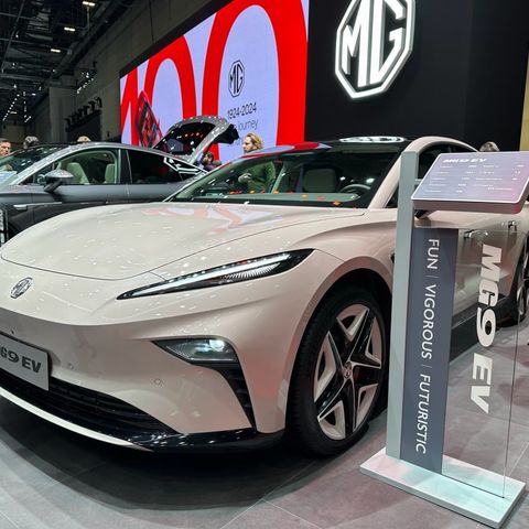 MG9 EV, la limousine elettrica cinese che sfida la Volkswagen ID.7 e la Tesla Model S!