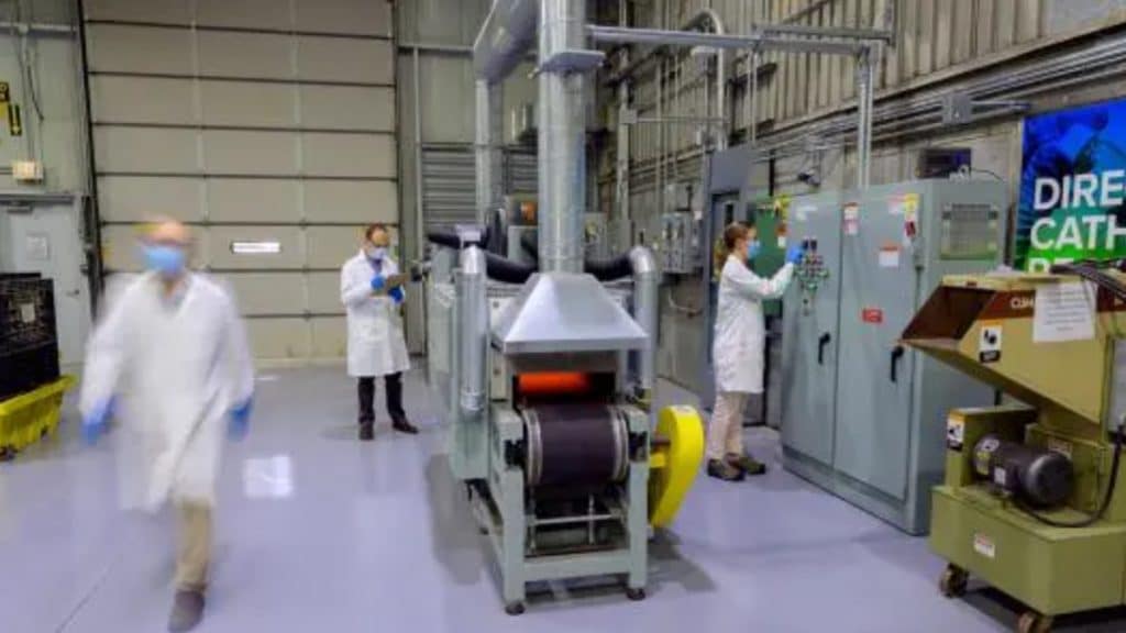 Una nuova rivoluzionaria tecnologia che può quadruplicare la capacità delle batterie al litio | elettronauti.it