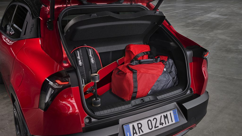 Alfa Romeo Milano - Rivelata la versione definitiva. | Elettronauti.it