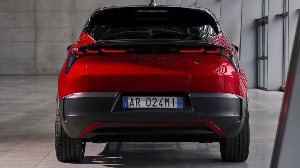 Alfa Romeo Milano - Rivelata la versione definitiva. | Elettronauti.it