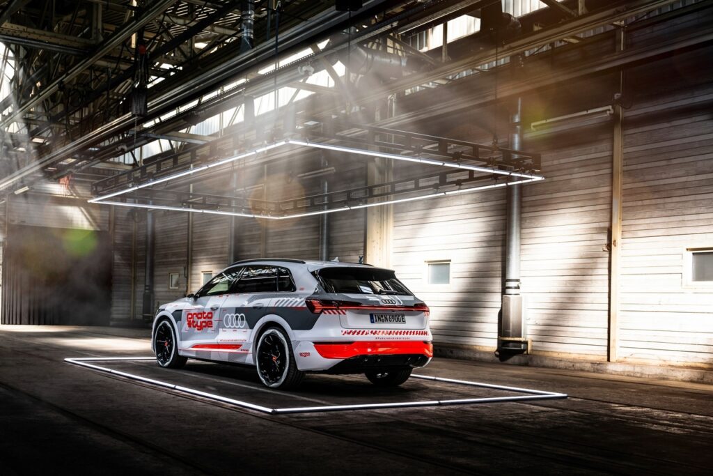 Nuova Audi Q8 e-tron per New York - Addio e-tron classica | Elettronauti.it