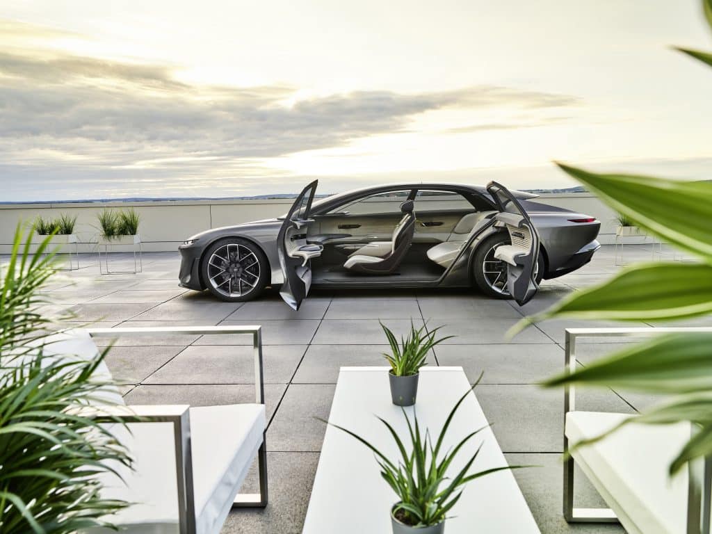 L'Audi A8 EV di nuova generazione, molto probabilmente prenderà spunti dal concept Grandsphere | Elettronauti.it