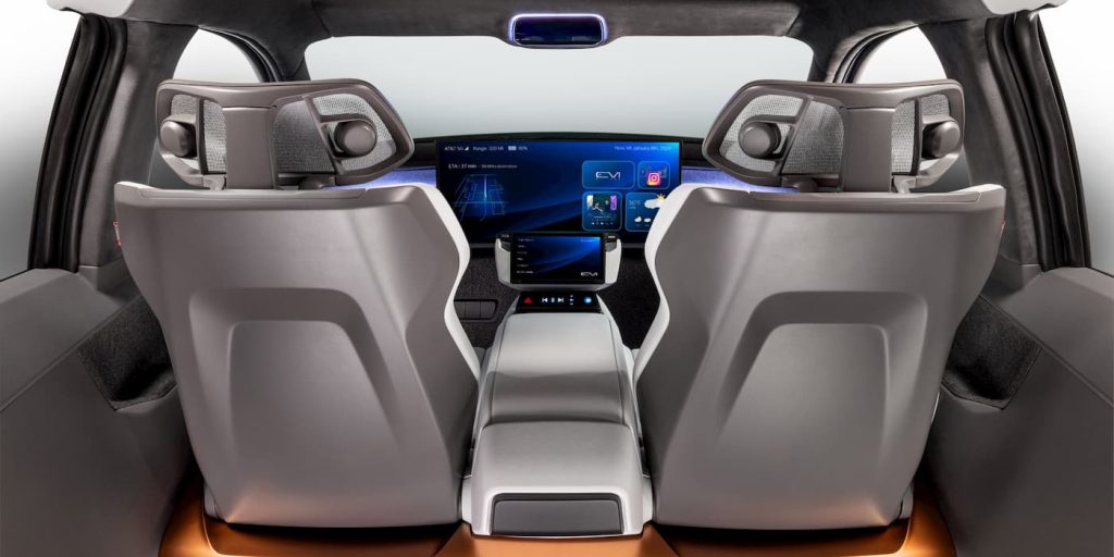 Interni di nuova generazione Yanfeng  per i veicoli elettrici con sedili Smart Cabin | Elettronauti.it