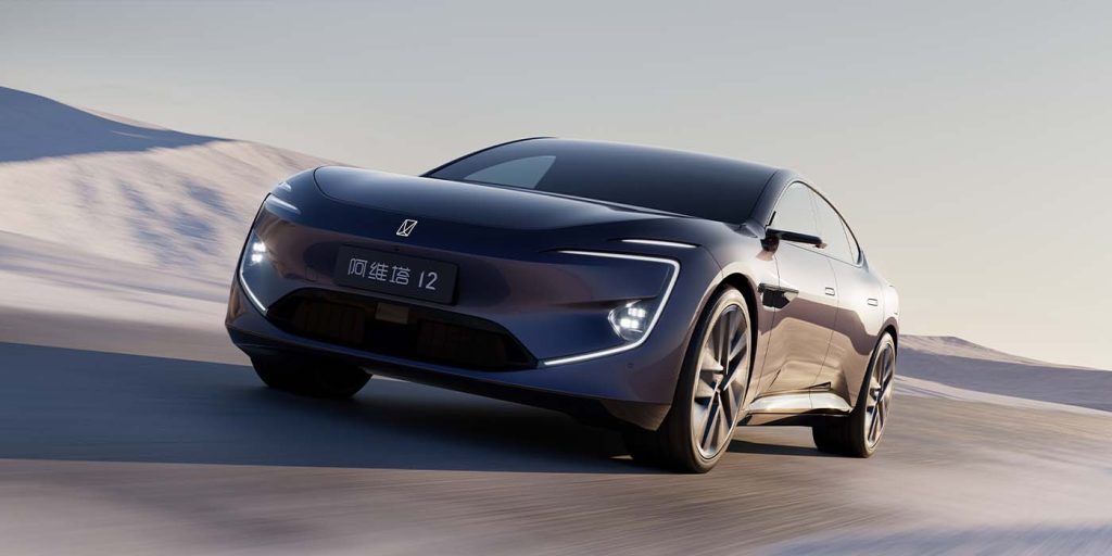 La startup premium EV di CATL e Huawei, annuncia il lancio in Europa della propria berlina. | Elettronauti.it