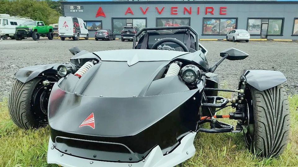 Avvenire Leggera EV: una nuova versione delle roadster a tre ruote