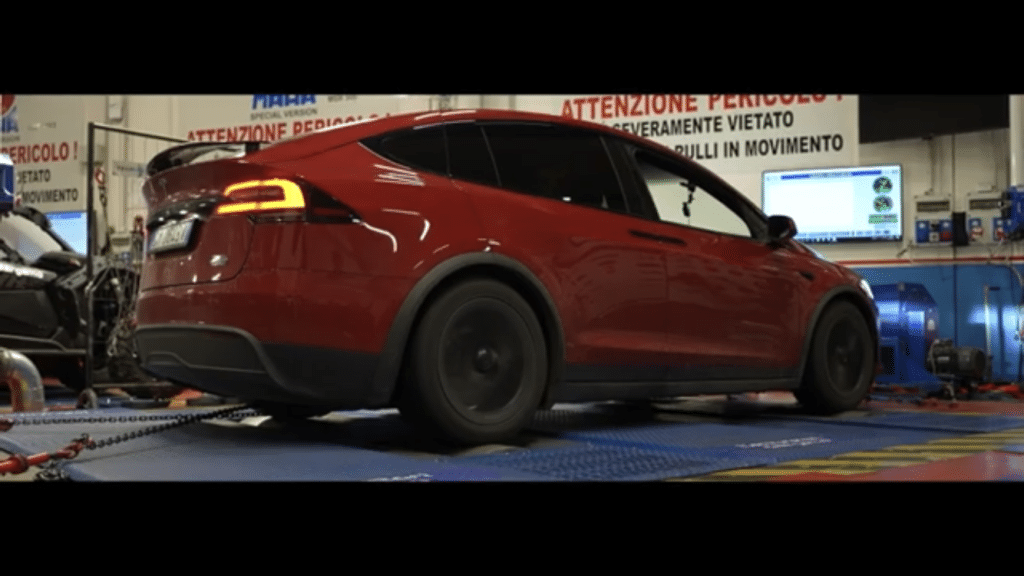 Tesla Model X Plaid Bancata | Elettronauti.it