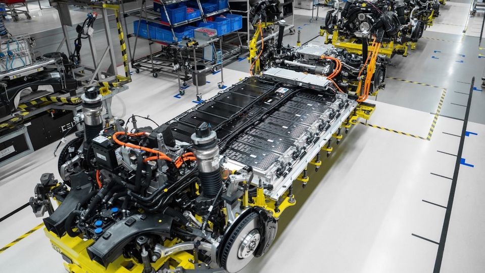 Porsche Cayenne Electric: al via la produzione