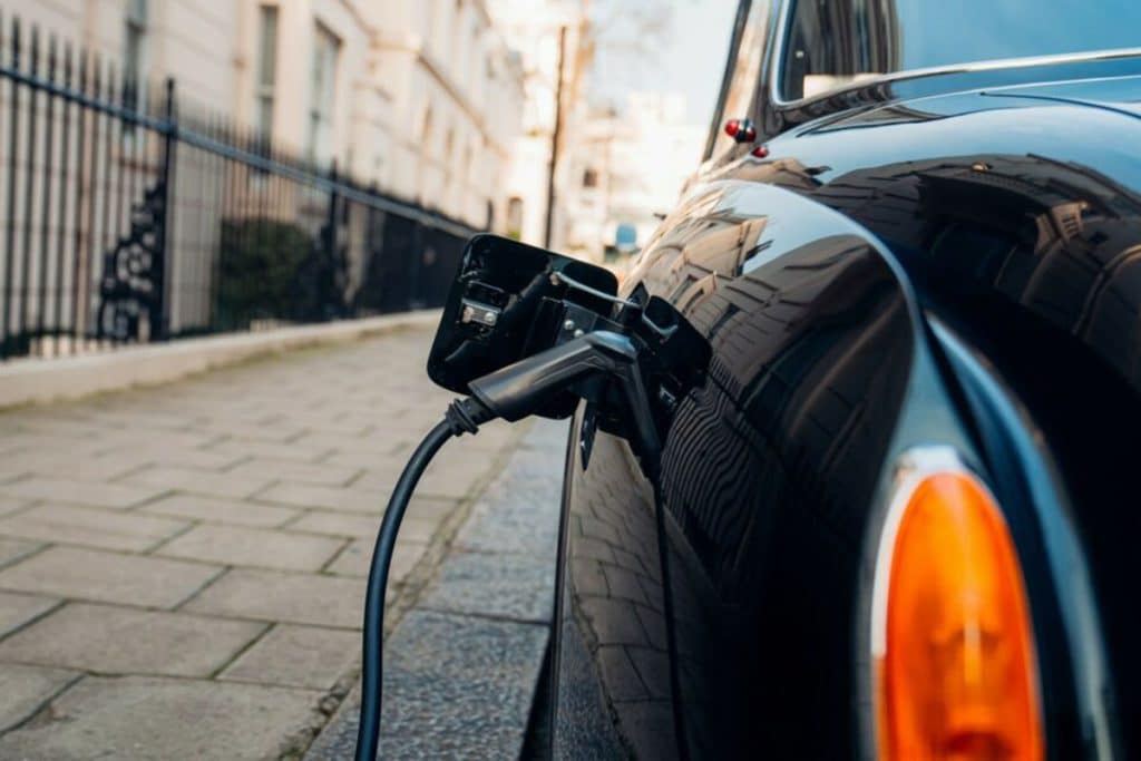 Lunaz reinventa la Bentley S2 Continental come un veicolo elettrico | Elettronauti.it